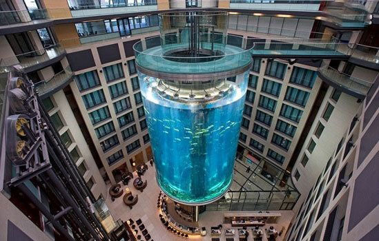 آسانسور آکوا دام «AquaDom» در برلین, کشور آلمان
