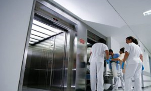 آسانسورهای بیمارستانی